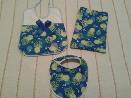 conjunto baberos y bolsa pañal pulpo azul